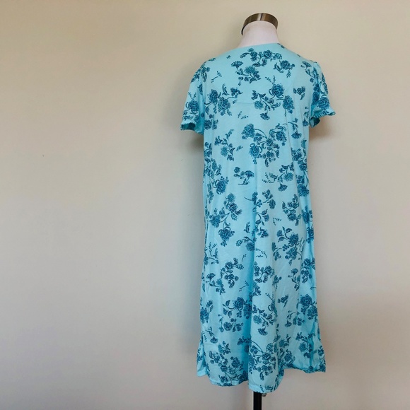 Blue Floral Pullover Nightgown Medium Short Sleeves SECRET TREASURES - Picture 7 of 9